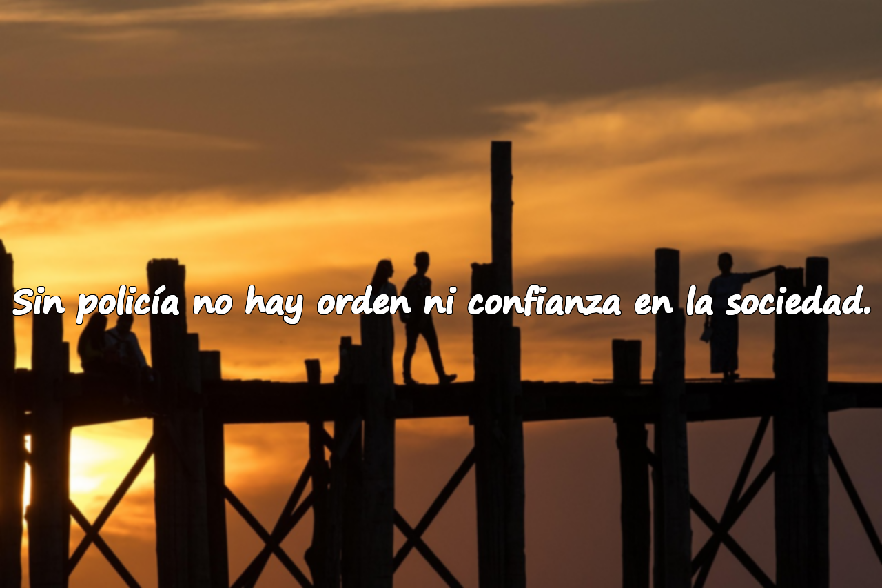 Frases sobre la policía